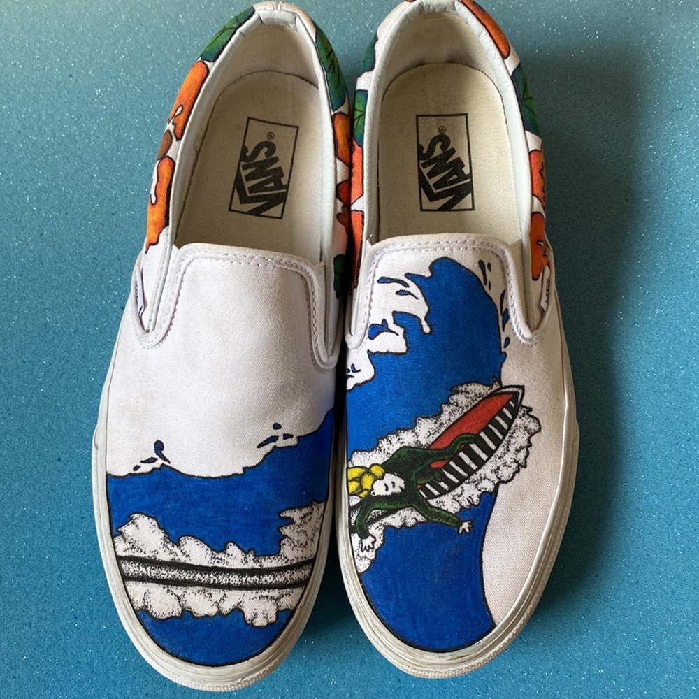 Custom artist design Vans classic slip-on Hawaiian surfboard Beach themed unisex - Picture 1 of 12